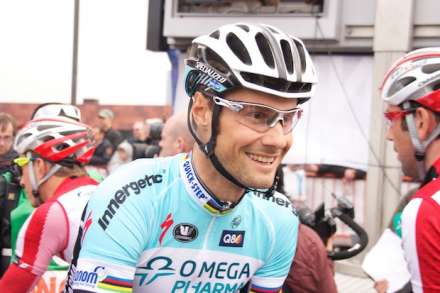 Winnaar van de Ronde Van Vlaanderen Tom Boonen neemt geen risico’s. (foto: Thomas Verstrepen)